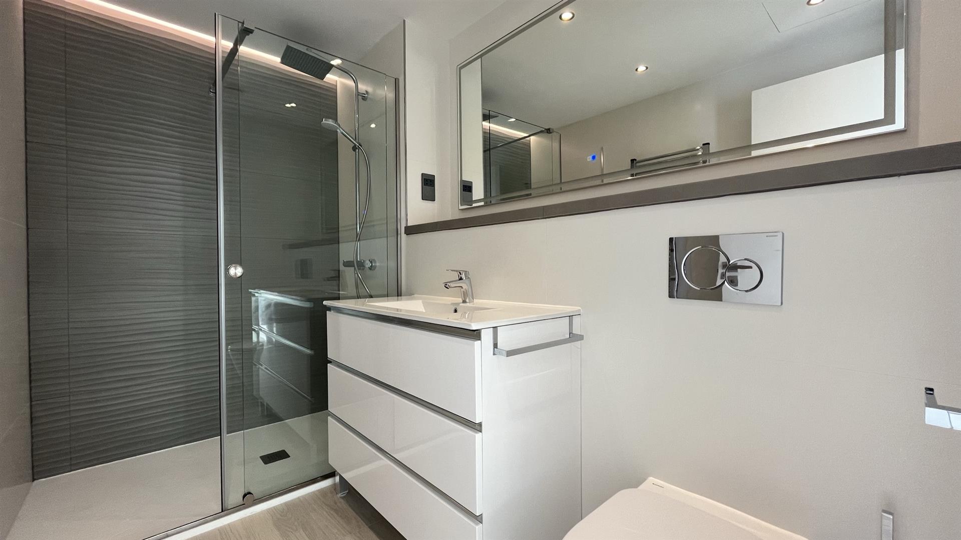 Image of Apartment - 2 Bedrooms - 2 Bathrooms for Rental in Marina Club-Gibraltar, Image 6